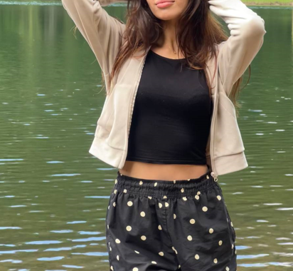 Olivia wants to date good men when she returns to Canada